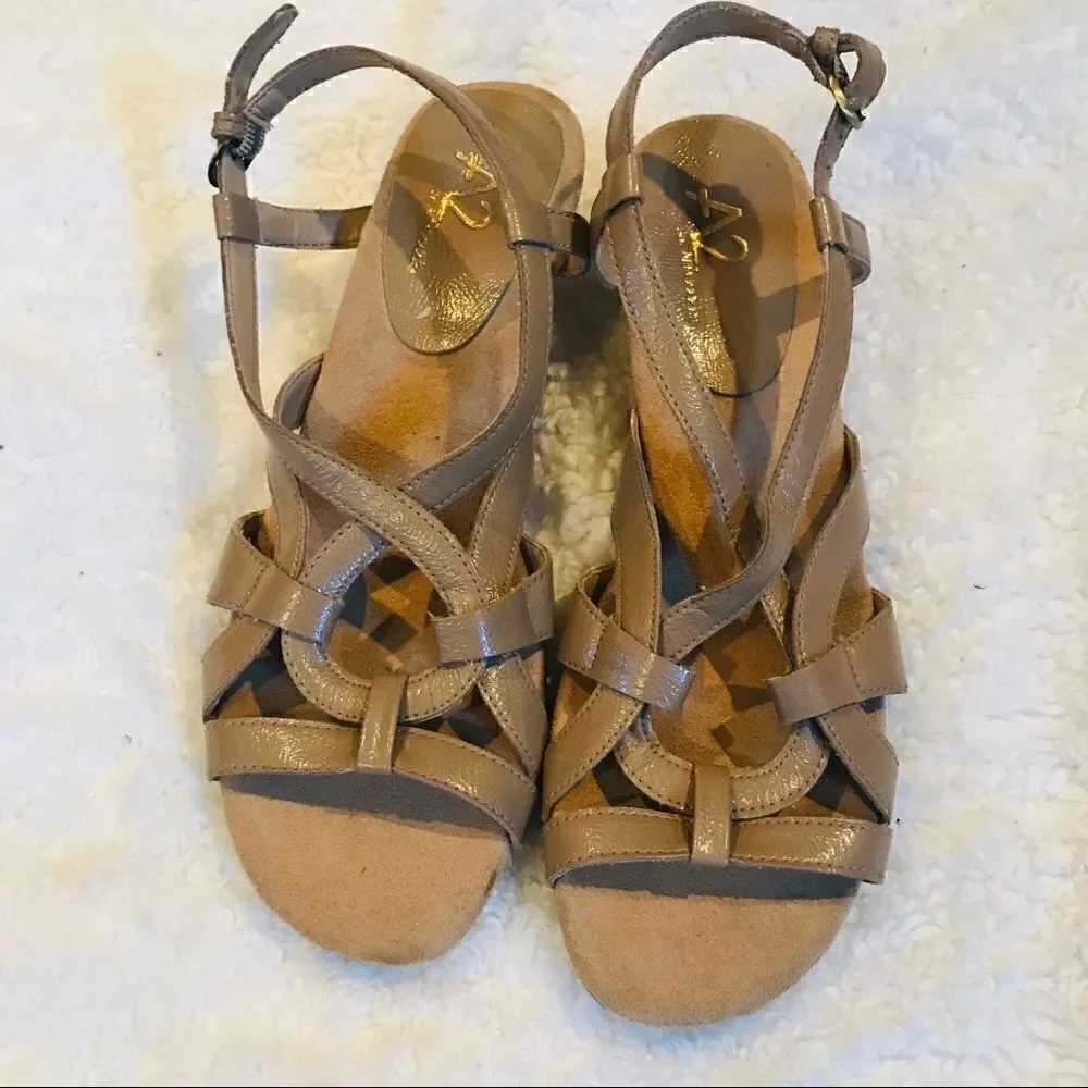 👠A2 by Aerosoles tan wedges Sz 6